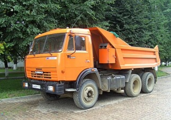 Camion KAMAZ en très bon Etat. Seulement 300000 Km