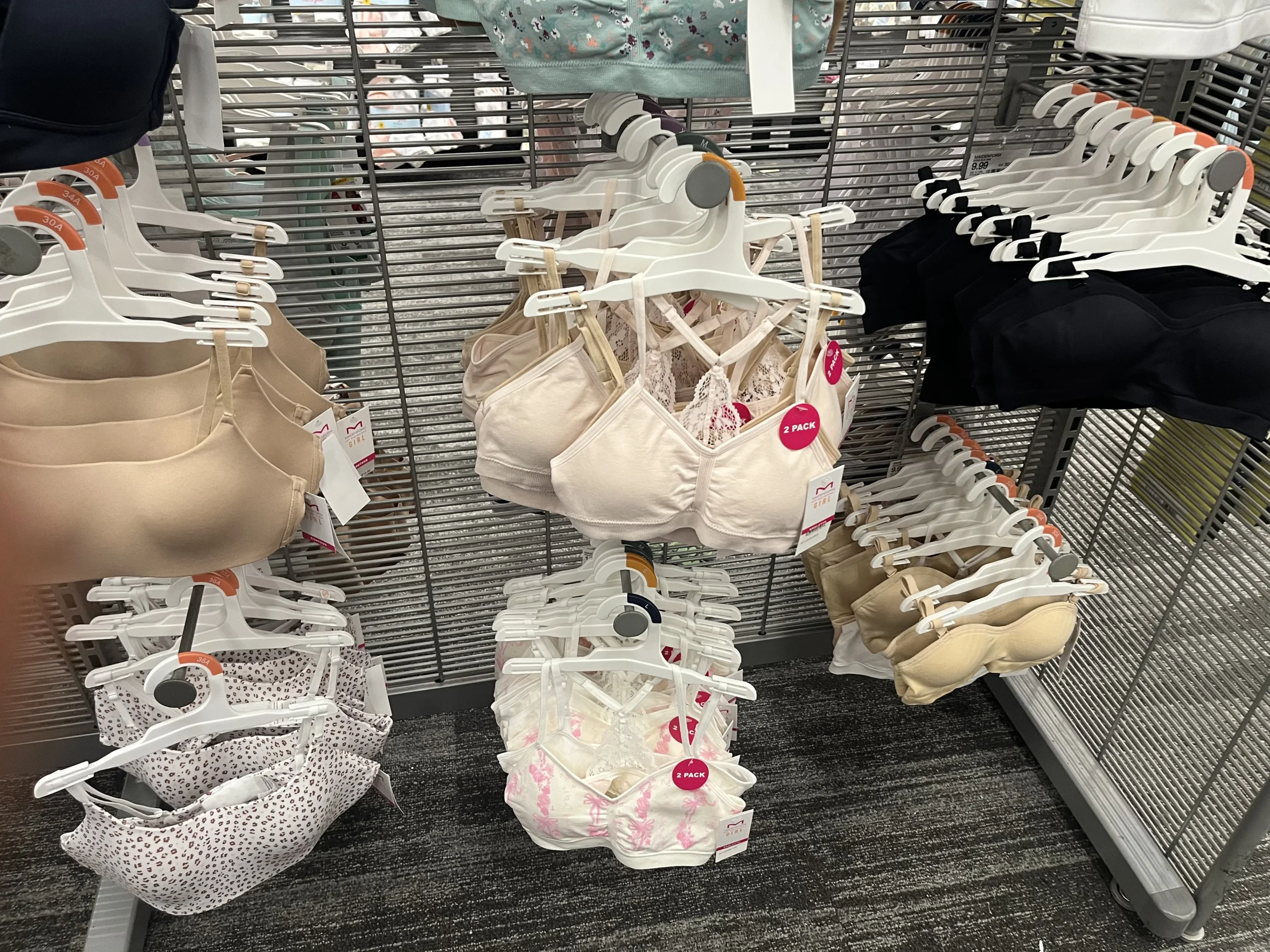 Magnifique lingerie féminine neuve – Confort et élégance