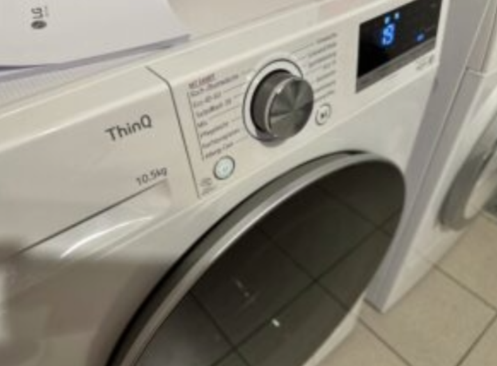 Machine à Laver Moderne – Très Bon État