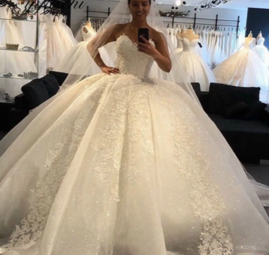 Location de Robes de Mariée & Accessoires de Mariage – Élégance Garantie